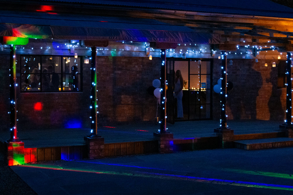The Picks Barn Outback Veranda - Coloured Disco Light Decoration